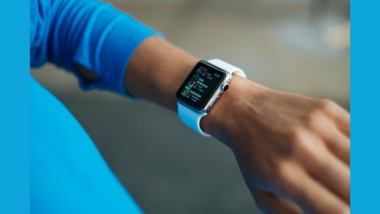 Difference between Smartwatches and LTE Smartwatches