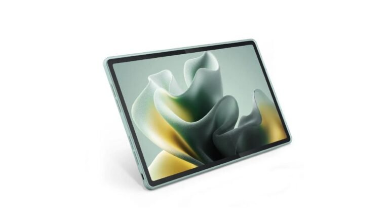 Motorola Launches Moto Pad 70 Groove in India With 9 JBL Pro Speakers and Dimensity 7400